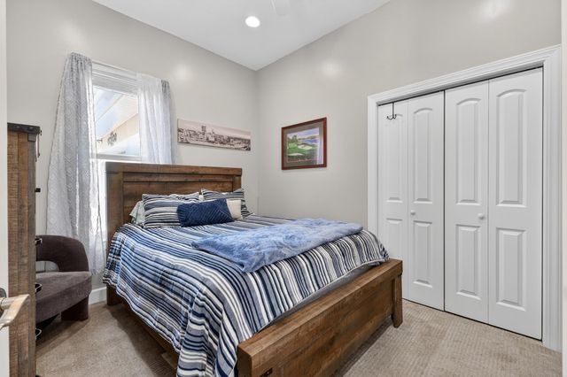 152 Northside Dr., Little River, SC 29566