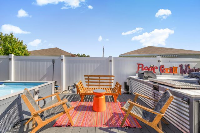 152 Northside Dr., Little River, SC 29566