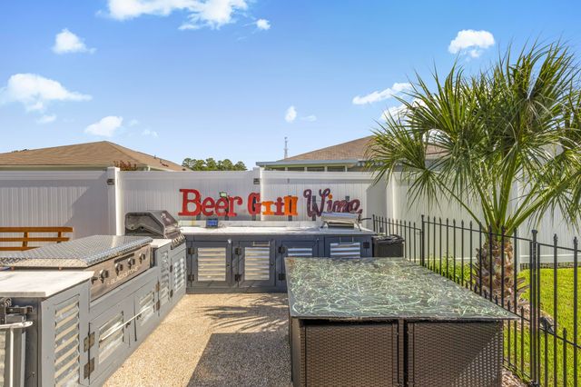 152 Northside Dr., Little River, SC 29566