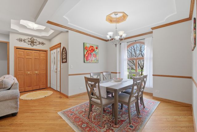 1007 Peregrine Way, Hampshire, IL 60140