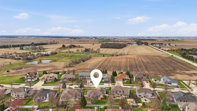 1007 Peregrine Way, Hampshire, IL 60140