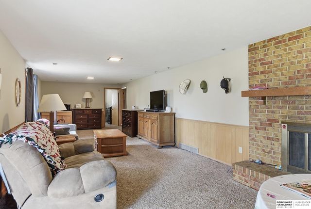 2117 S 113TH Street, Omaha, NE 68144