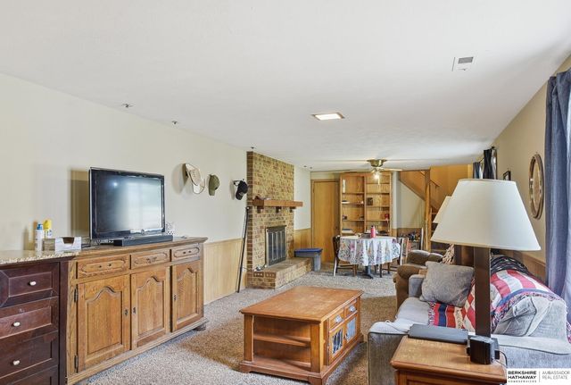 2117 S 113TH Street, Omaha, NE 68144