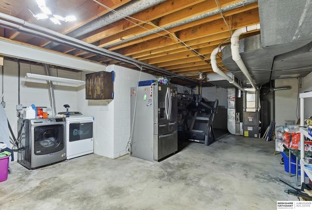 2117 S 113TH Street, Omaha, NE 68144