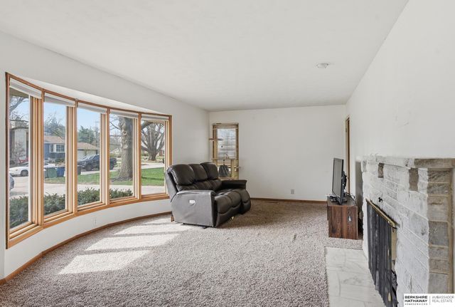 2117 S 113TH Street, Omaha, NE 68144