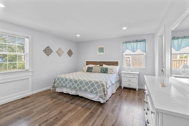37 Uncle Henrys Rd, Mashpee, MA 02649