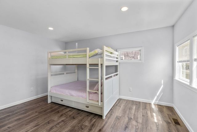 37 Uncle Henrys Rd, Mashpee, MA 02649