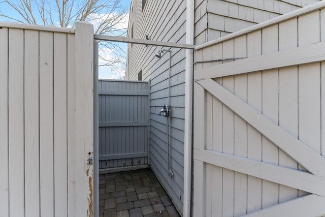 37 Uncle Henrys Rd, Mashpee, MA 02649