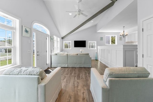 37 Uncle Henrys Rd, Mashpee, MA 02649