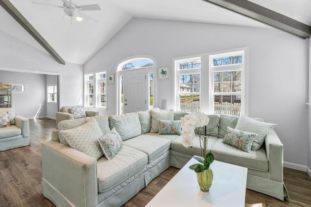 37 Uncle Henrys Rd, Mashpee, MA 02649