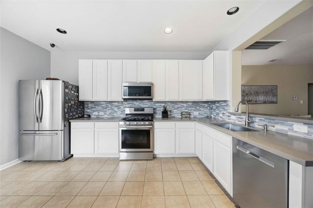 10634 Kentington Oak Drive, Humble, TX 77396