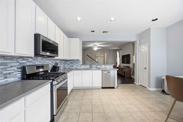 10634 Kentington Oak Drive, Humble, TX 77396