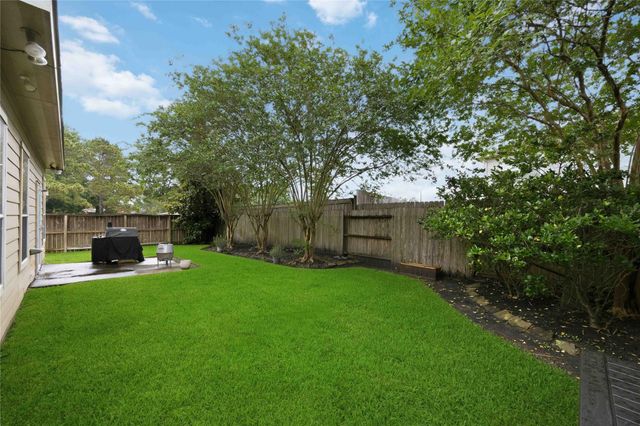 10634 Kentington Oak Drive, Humble, TX 77396