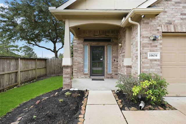 10634 Kentington Oak Drive, Humble, TX 77396