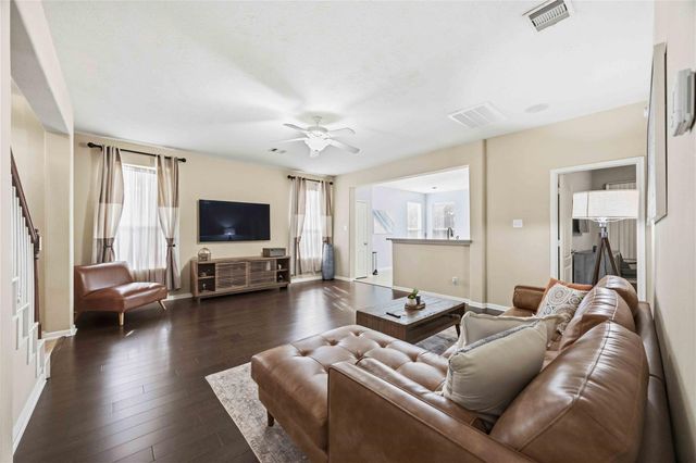 10634 Kentington Oak Drive, Humble, TX 77396