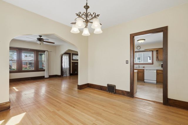 2036 13th Street, Moline, IL 61265