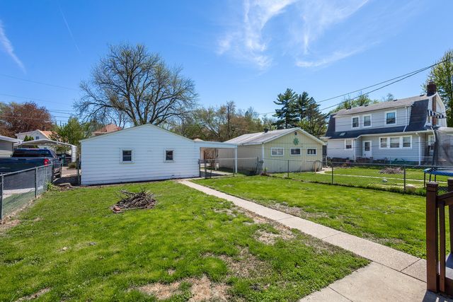 2036 13th Street, Moline, IL 61265