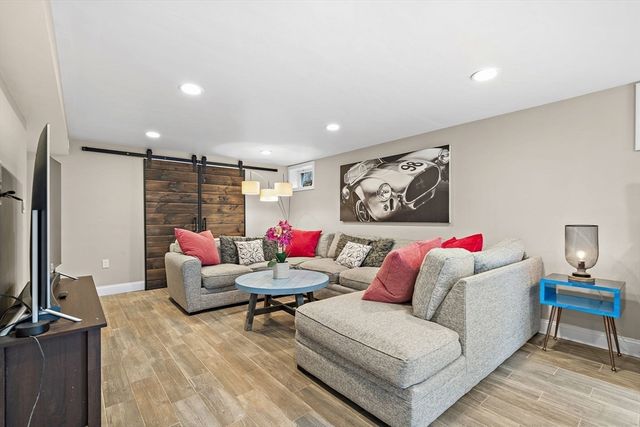 48 Chanticleer Road, Sudbury, MA 01776