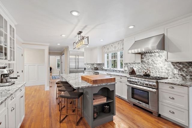 48 Chanticleer Road, Sudbury, MA 01776