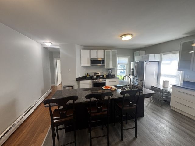 95 Waverly St, Everett, MA 02149