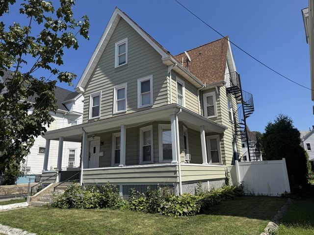 95 Waverly St, Everett, MA 02149