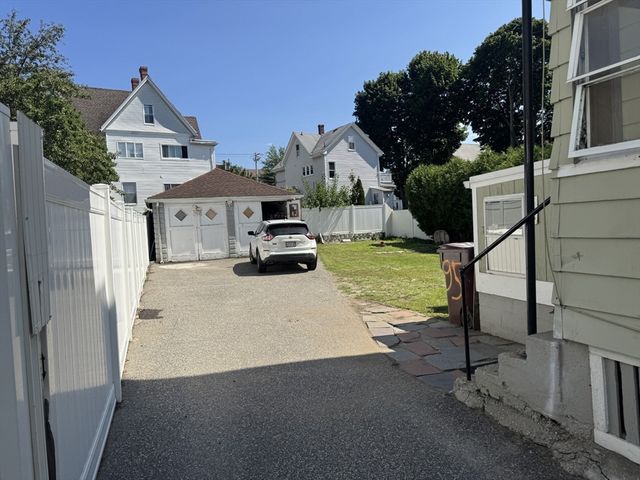 95 Waverly St, Everett, MA 02149