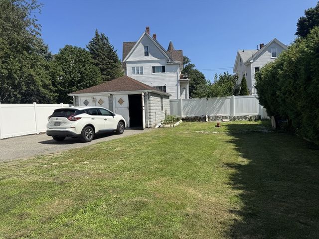 95 Waverly St, Everett, MA 02149