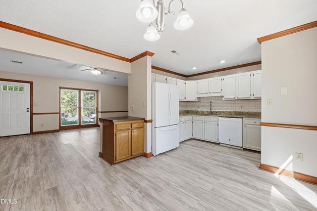 300 W Woodcroft Parkway Apt 26a, Durham, NC 27713