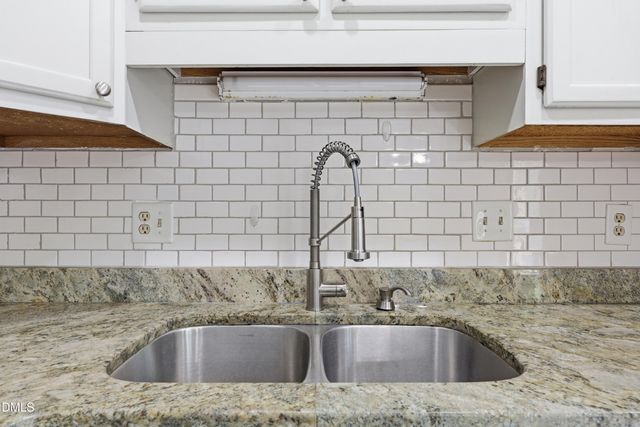 300 W Woodcroft Parkway Apt 26a, Durham, NC 27713