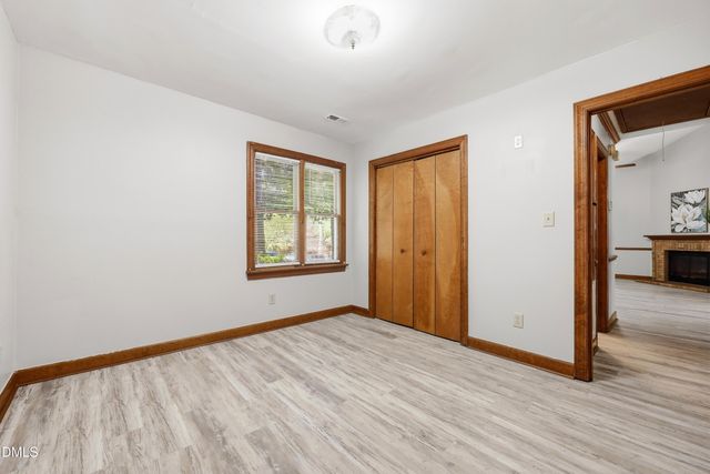 300 W Woodcroft Parkway Apt 26a, Durham, NC 27713
