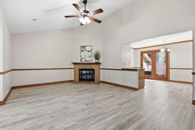 300 W Woodcroft Parkway Apt 26a, Durham, NC 27713