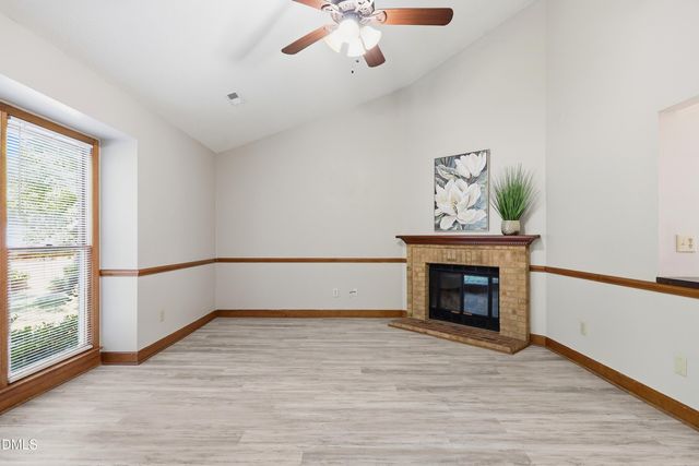 300 W Woodcroft Parkway Apt 26a, Durham, NC 27713