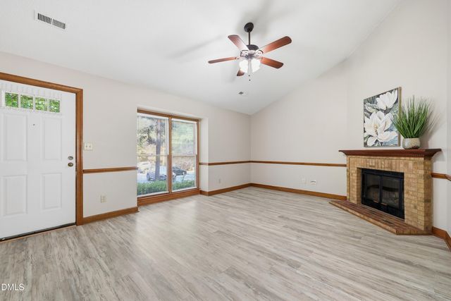 300 W Woodcroft Parkway Apt 26a, Durham, NC 27713