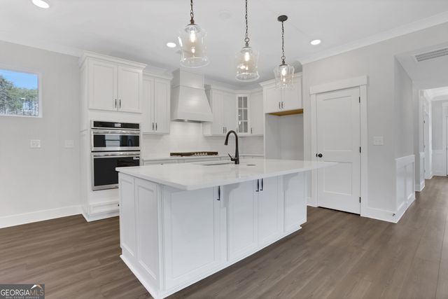 135 Marble Tree Way, Ball Ground, GA 30107