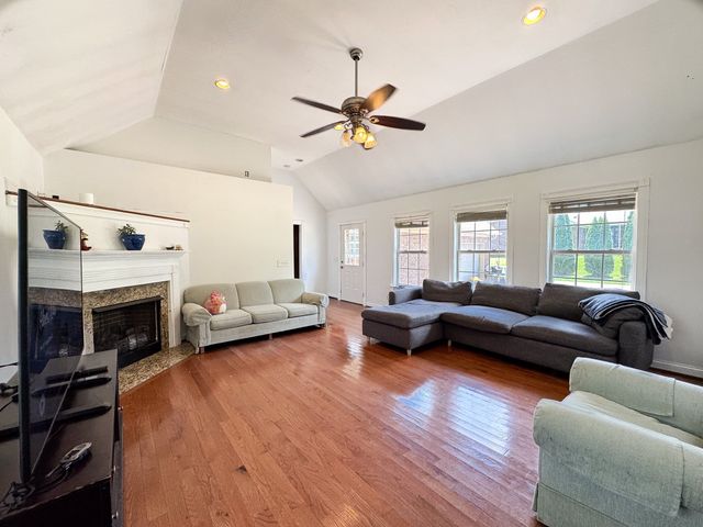 616 Fowler Ford Rd, Portland, TN 37148