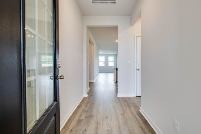 1060 Camelia Drive, White House, TN 37188
