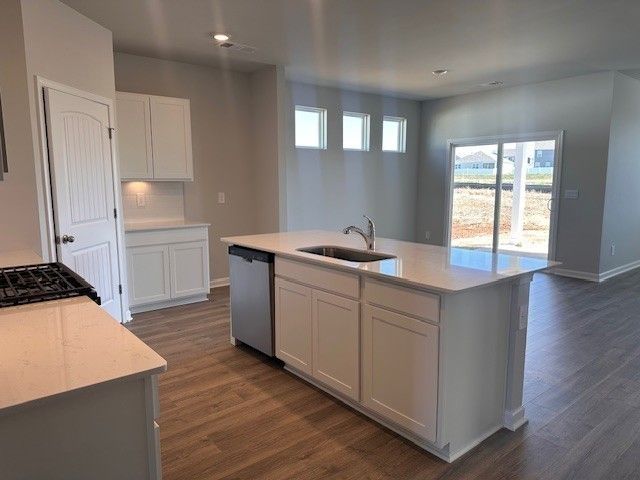 1060 Camelia Drive, White House, TN 37188