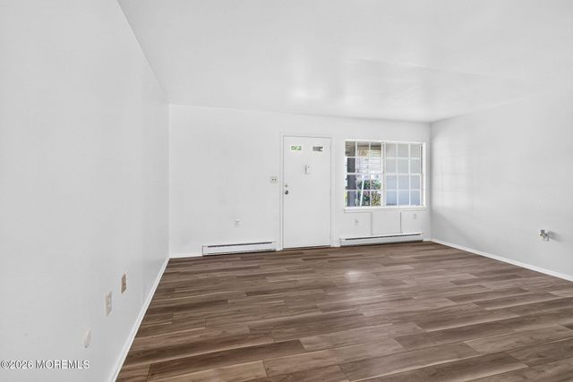 103C Edinburgh Lane, Lakewood, NJ 08701