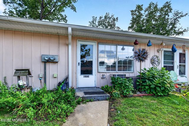 103C Edinburgh Lane, Lakewood, NJ 08701