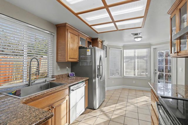 7220 Bobcat, North Highlands, CA 95660