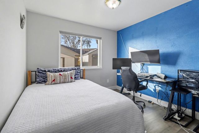 7220 Bobcat, North Highlands, CA 95660