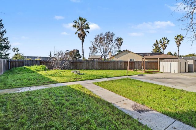 7220 Bobcat, North Highlands, CA 95660