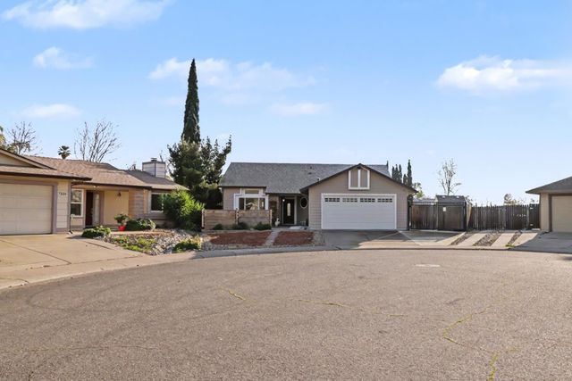 7220 Bobcat, North Highlands, CA 95660