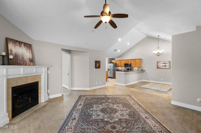 1684 Hatterdale Farm Road B, Blountville, TN 37617