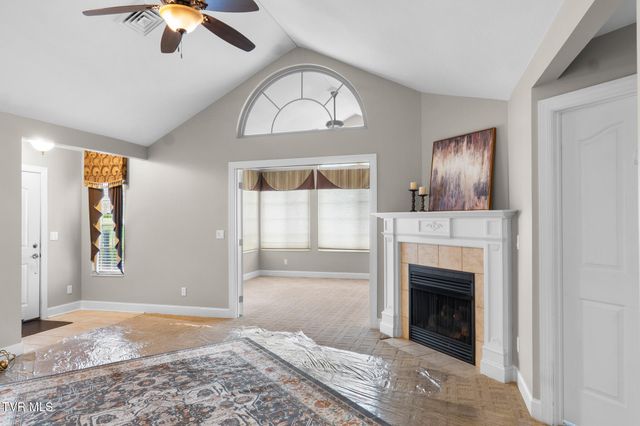 1684 Hatterdale Farm Road B, Blountville, TN 37617