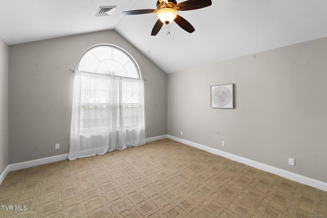 1684 Hatterdale Farm Road B, Blountville, TN 37617