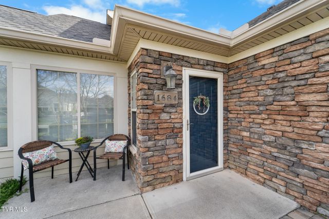 1684 Hatterdale Farm Road B, Blountville, TN 37617