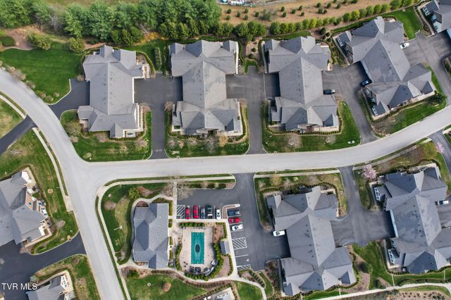 1684 Hatterdale Farm Road B, Blountville, TN 37617