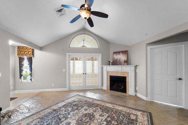 1684 Hatterdale Farm Road B, Blountville, TN 37617