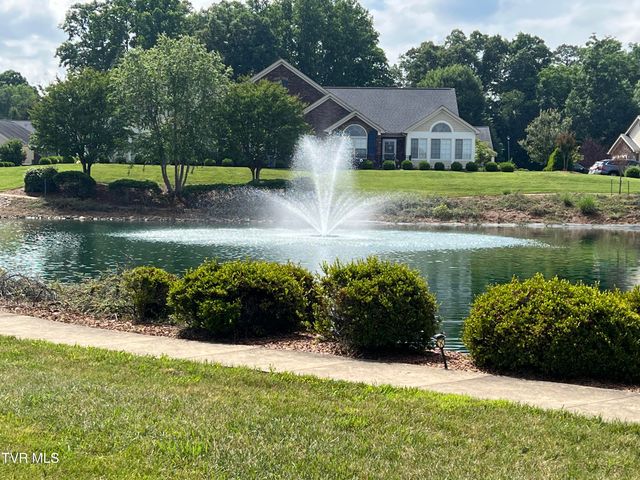1684 Hatterdale Farm Road B, Blountville, TN 37617